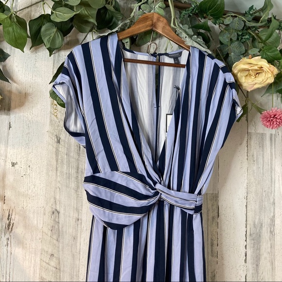 NWT Madison Sleeveless Stripe Jumpsuit - Picture 3 of 13